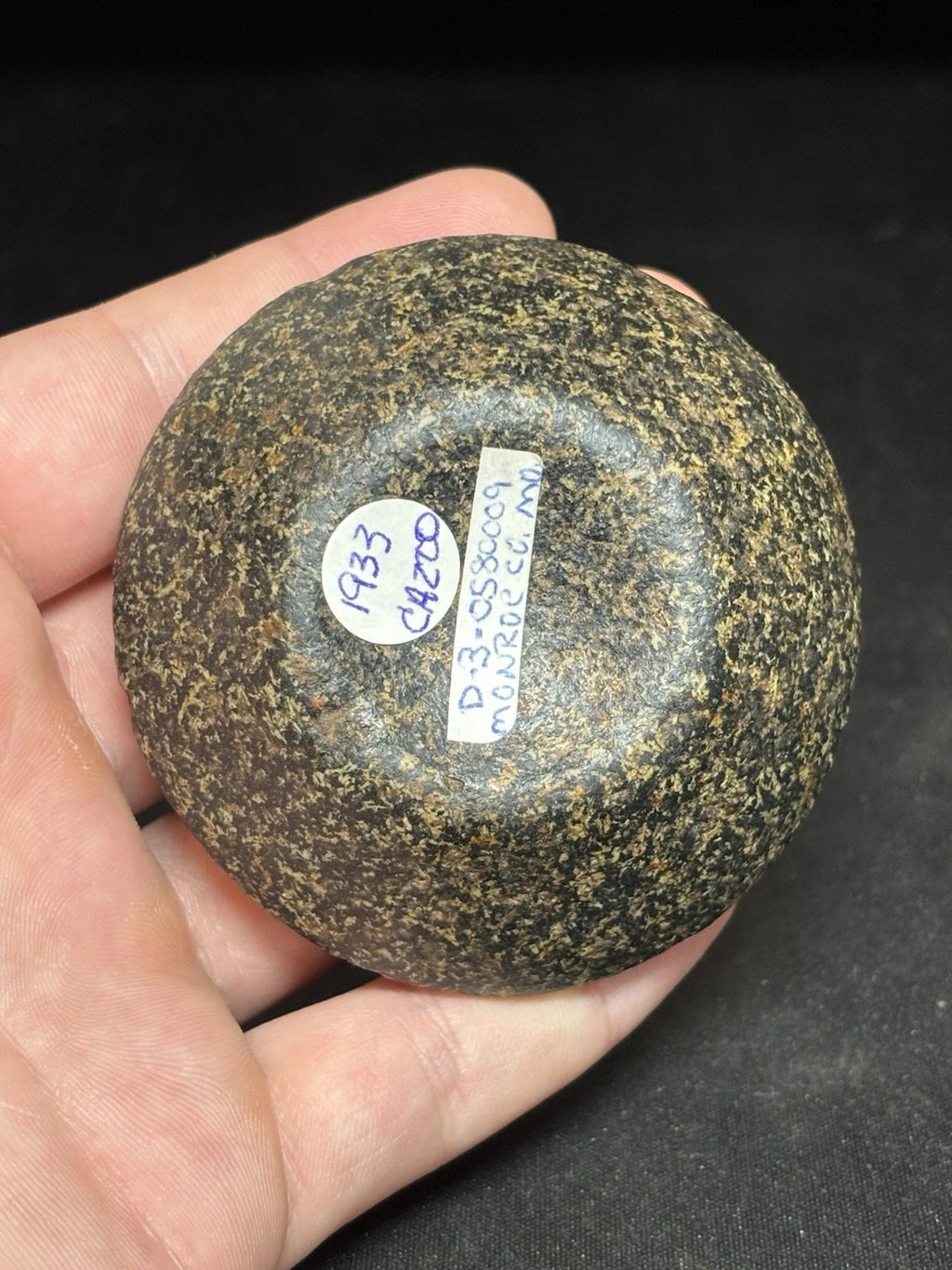 2 3/4″ Salt River Discoidal — Monroe Co., MO — view 9